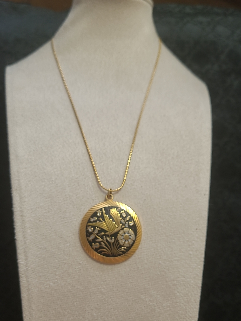 Vintage Damacene Floral Round Pendant Necklace with Bird Motif